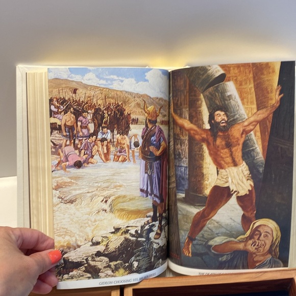 King James Version Holy Bible Dove of Peace,1991 White hardcover with Cedar box - Picture 16 of 16